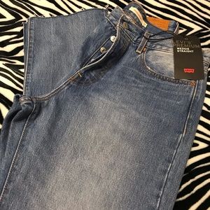 Women’s Levi’s Premium jeans